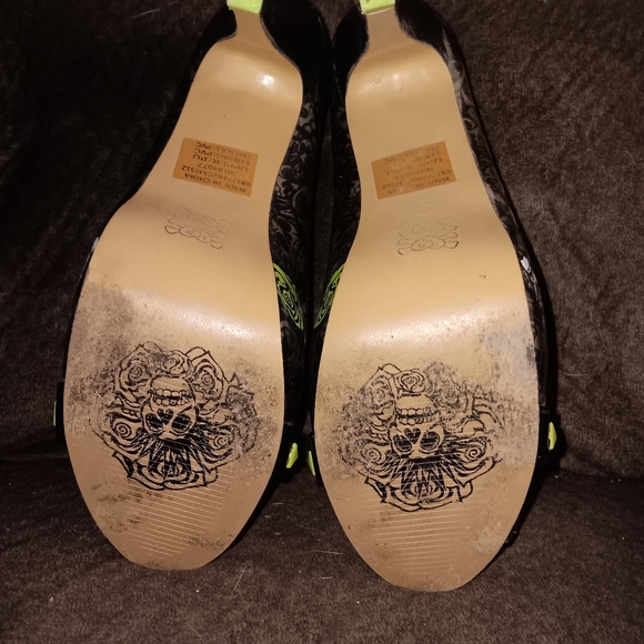 Just Fabulous Skull Roses Peep Toe Stiletto Heels Lime Green Sz 10, Gently Used - Picture 6 of 6